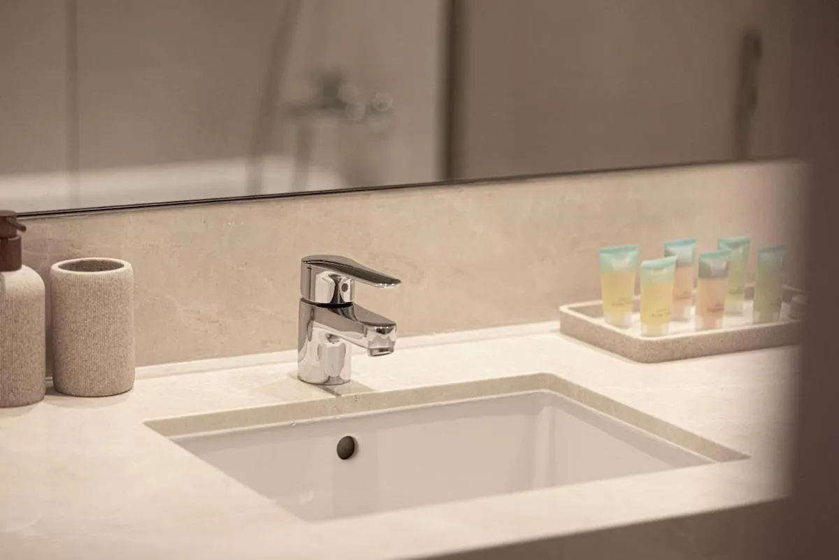 Prime 2Br Apartment With Burj Khalifa And Fountain Views - Next To Dubai Opera And Near Dubai Mall