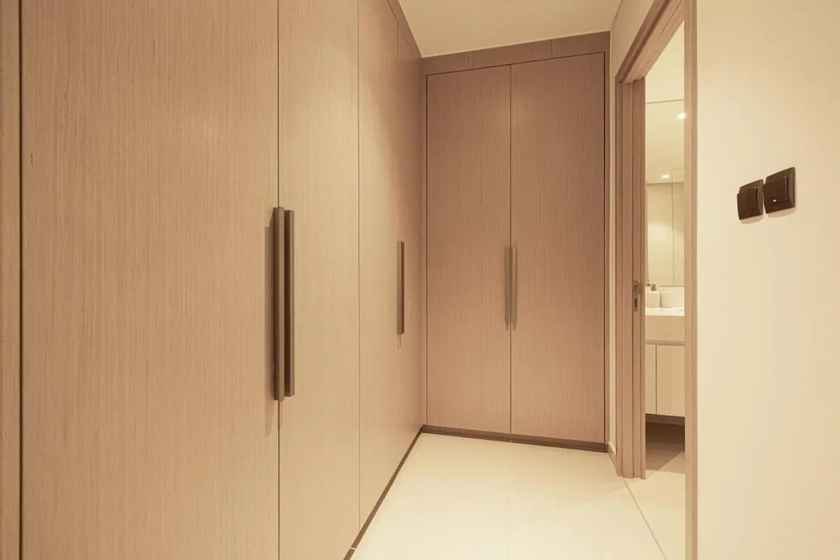 Prime 2Br Apartment With Burj Khalifa And Fountain Views - Next To Dubai Opera And Near Dubai Mall 0*,  United Arab Emirates