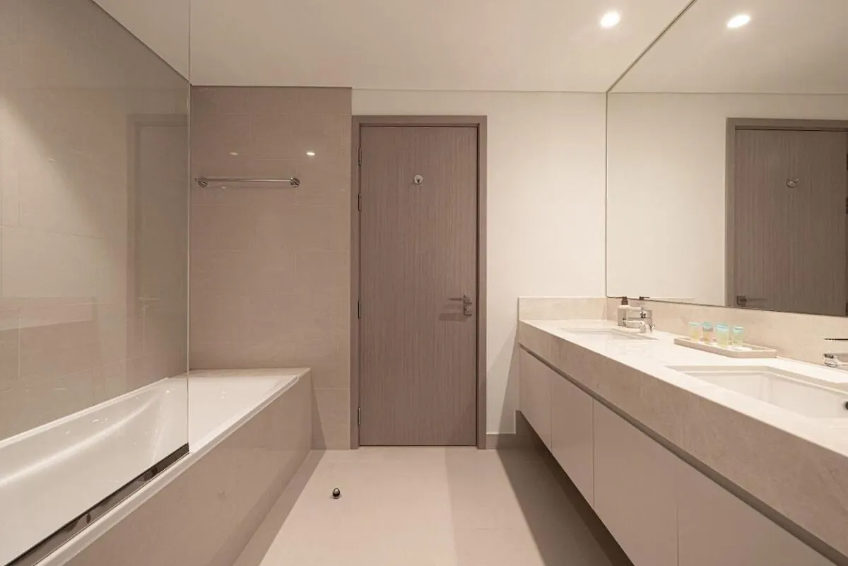 Prime 2Br Apartment With Burj Khalifa And Fountain Views - Next To Dubai Opera And Near Dubai Mall 0*,